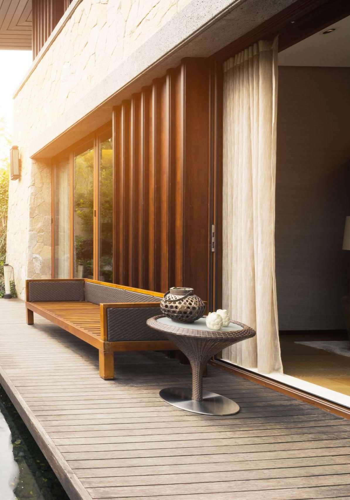 design and deco in rest place outside house